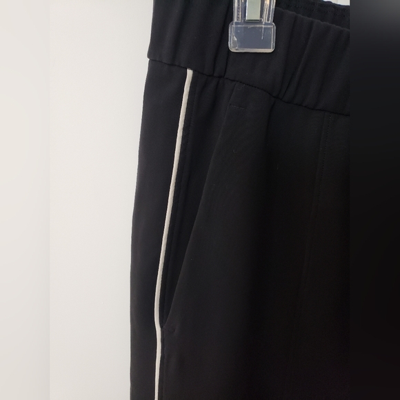 Lululemon on the right track pants size 8 - Picture 2 of 10